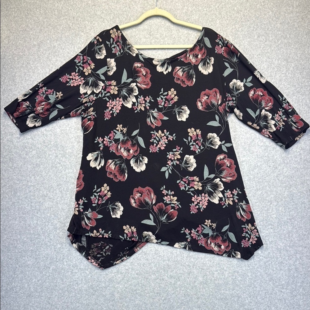 Terra & Sky Black Pink Asymmetrical 3/4 Sleeve Blouse - Picture 3 of 6